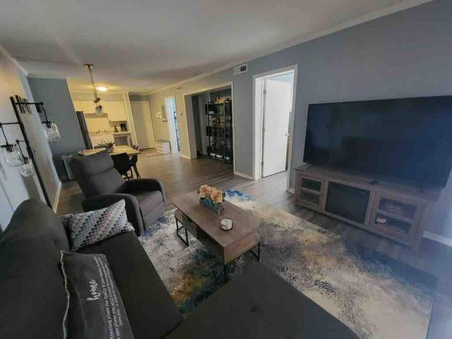 2022 Renovated 2-Bdrm Cozy, Lovely Condo W/Parking! 希爾頓黑德島 外观 照片